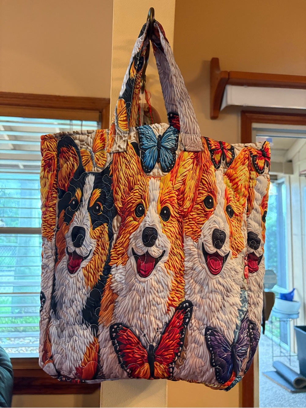 Colorful NWT Corgi Print Quilted Tote Bag/Travel bag 16” X 17” - Picture 6 of 6